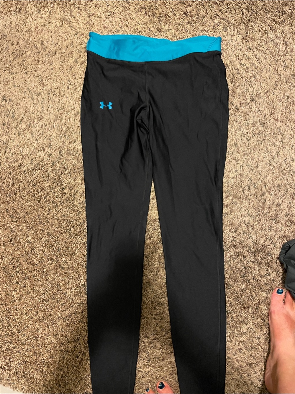 Cold gear Under Armour Black Leggings with Teal Waistband